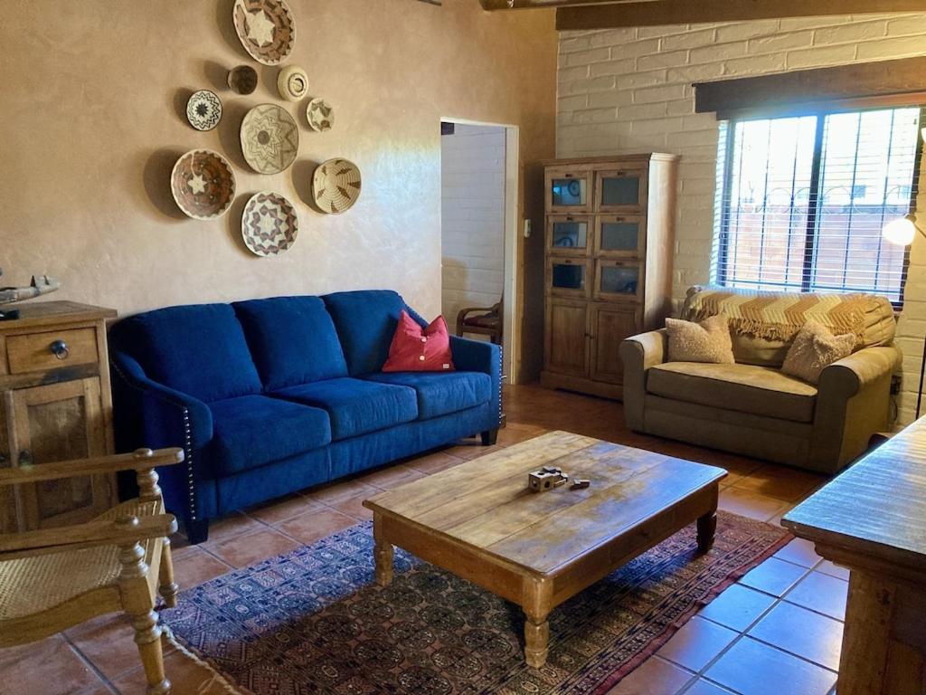 Casa Azul - Cute Centrally Located Adobe With Large Fenced Outdoor Living For Pets And Adults, Non-Smoking Тусон Экстерьер фото