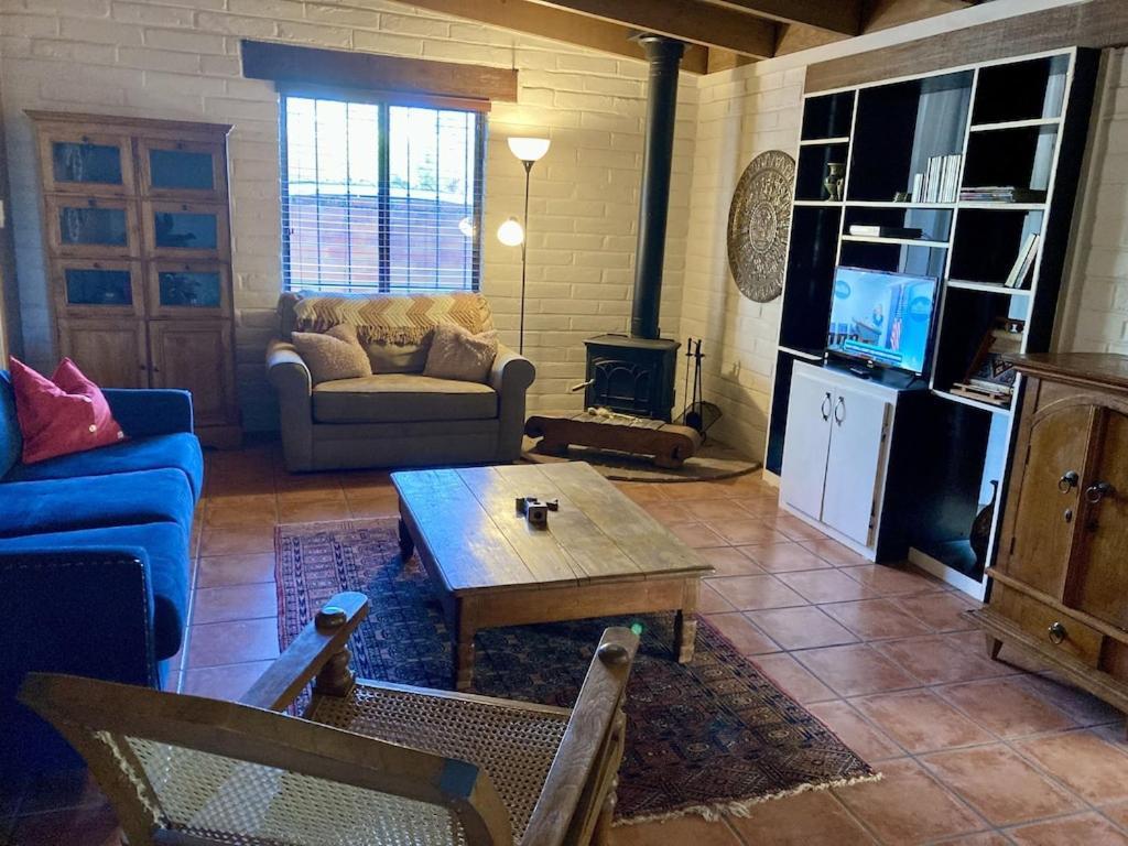 Casa Azul - Cute Centrally Located Adobe With Large Fenced Outdoor Living For Pets And Adults, Non-Smoking Тусон Экстерьер фото